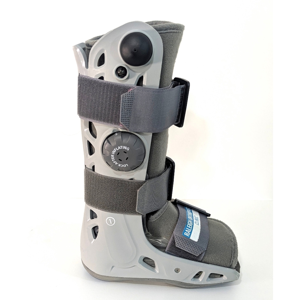 Aircast AirSelect Walking Boot - Size XS Adult - Medical Inflatable Splint Cast